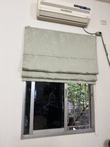 Rèm roman vải Nhật ML-7041 Lawrence trên cửa sổ công trình Giảng Võ